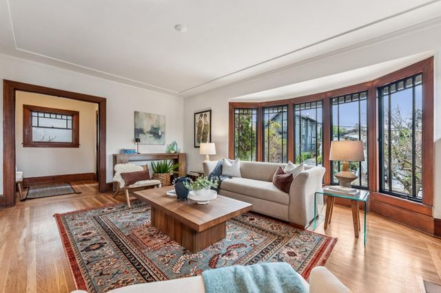 1108 E 33Rd St, Oakland, CA 94610