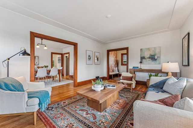 1108 E 33Rd St, Oakland, CA 94610