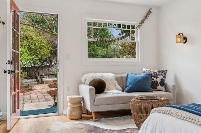 1108 E 33Rd St, Oakland, CA 94610