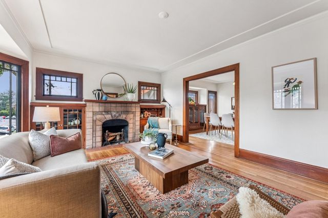 1108 E 33Rd St, Oakland, CA 94610