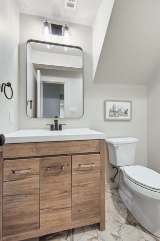 858 Highland Village Road, Highland Village, TX 75077
