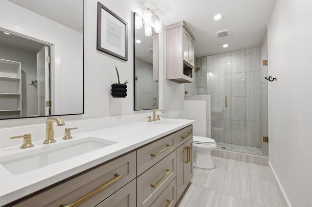 858 Highland Village Road, Highland Village, TX 75077