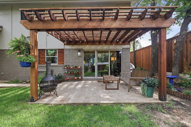 858 Highland Village Road, Highland Village, TX 75077