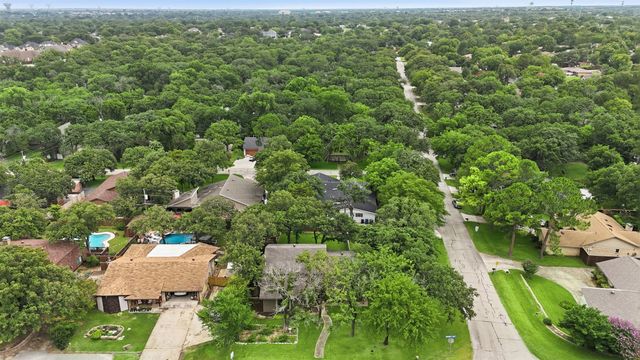 858 Highland Village Road, Highland Village, TX 75077
