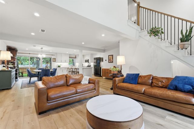 858 Highland Village Road, Highland Village, TX 75077