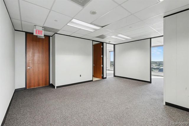 1 Parklane Boulevard, Dearborn, MI 48126