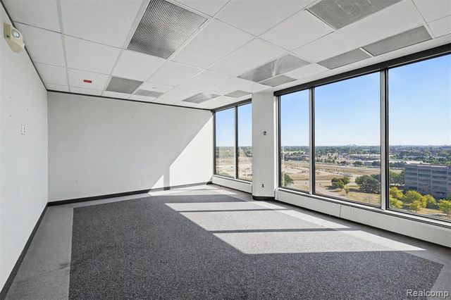 1 Parklane Boulevard, Dearborn, MI 48126