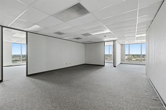 1 Parklane Boulevard, Dearborn, MI 48126