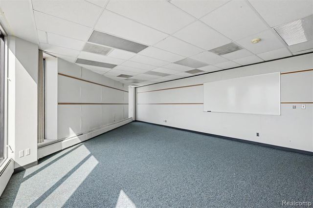 1 Parklane Boulevard, Dearborn, MI 48126