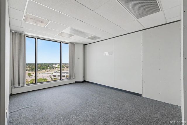 1 Parklane Boulevard, Dearborn, MI 48126