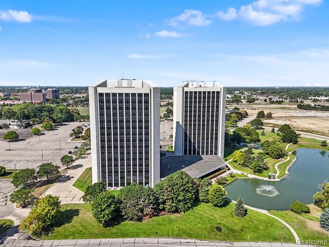 1 Parklane Boulevard, Dearborn, MI 48126