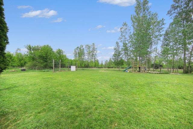 627 Jefferson Lane, Milan, MI 48160