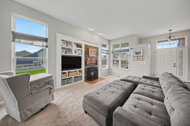 627 Jefferson Lane, Milan, MI 48160