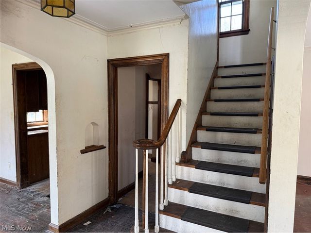 16173 Glynn Road, East Cleveland, OH 44112