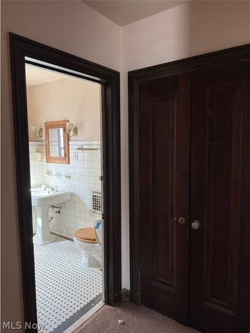 16173 Glynn Road, East Cleveland, OH 44112