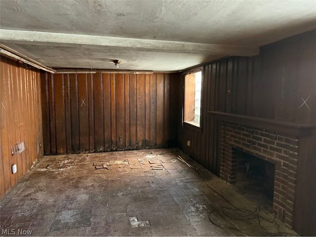 16173 Glynn Road, East Cleveland, OH 44112