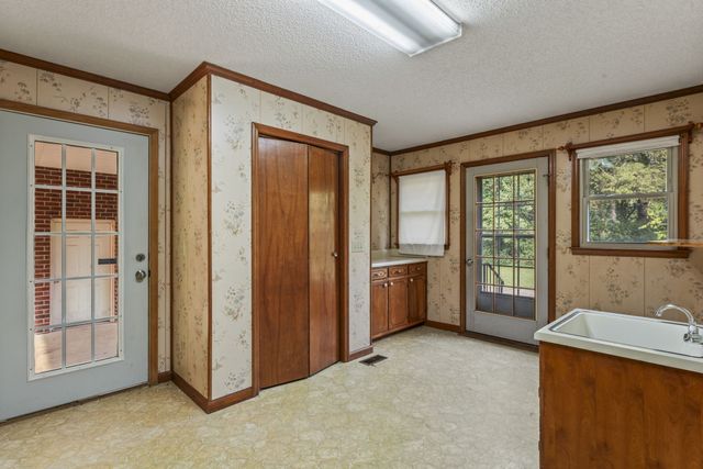 2232 Oakhaven Dr, Murfreesboro, TN 37129
