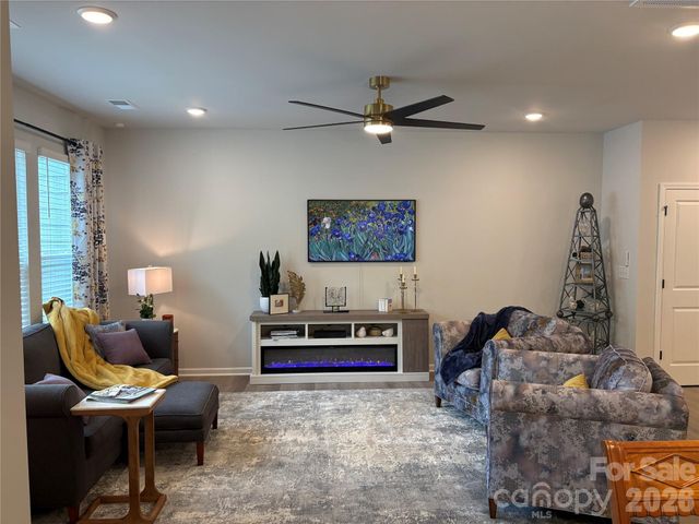 10121 Mamillion Drive, Huntersville, NC 28078