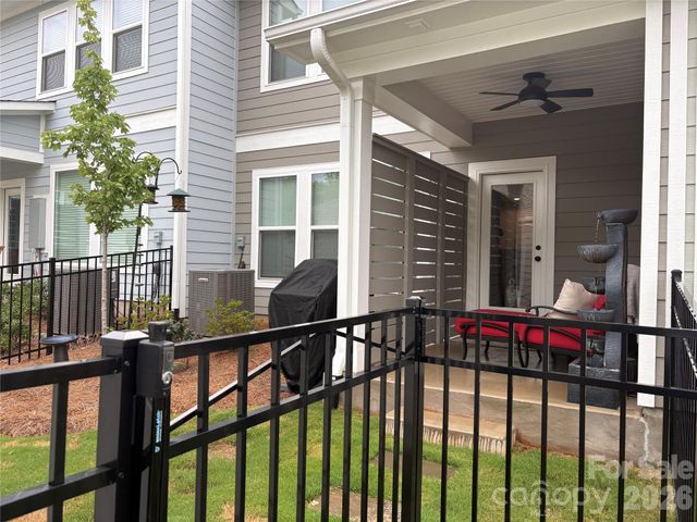 10121 Mamillion Drive, Huntersville, NC 28078