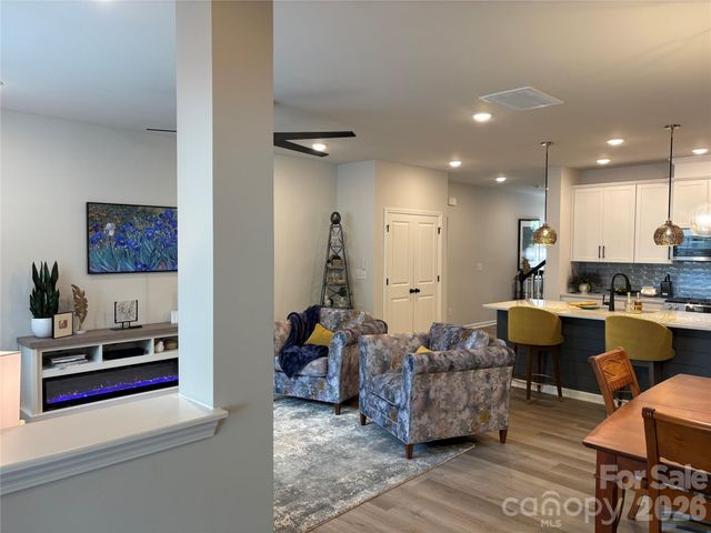 10121 Mamillion Drive, Huntersville, NC 28078