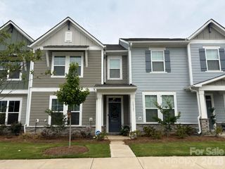 10121 Mamillion Drive, Huntersville, NC 28078