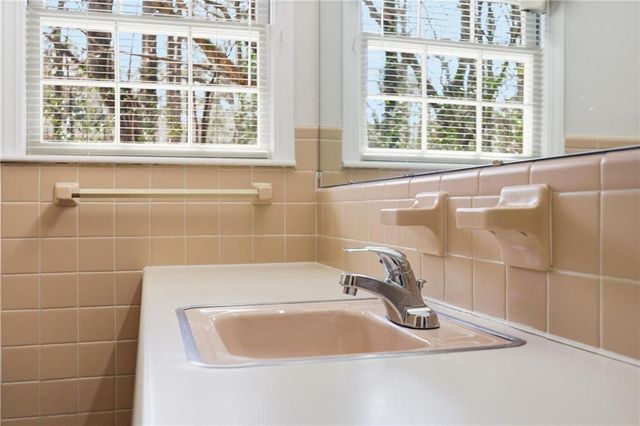 6900 Castleton NW Drive, Atlanta, GA 30328