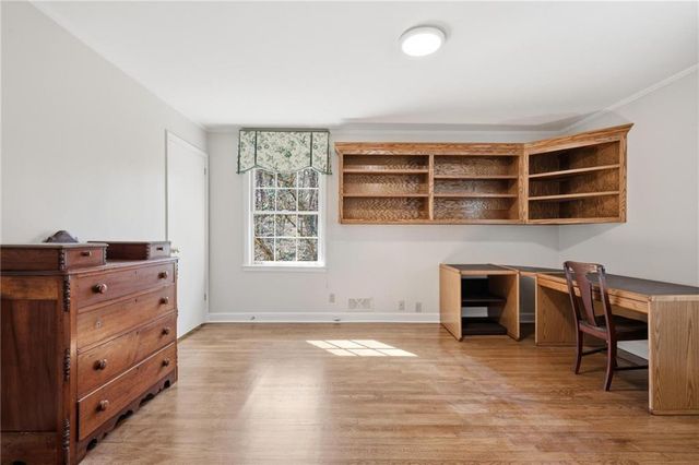 6900 Castleton NW Drive, Atlanta, GA 30328