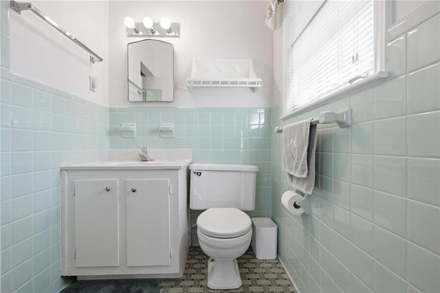 6900 Castleton NW Drive, Atlanta, GA 30328