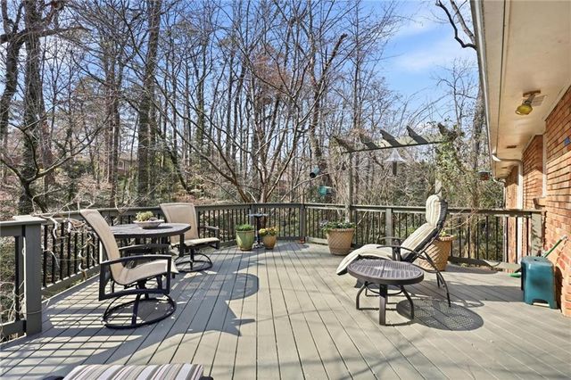 6900 Castleton NW Drive, Atlanta, GA 30328