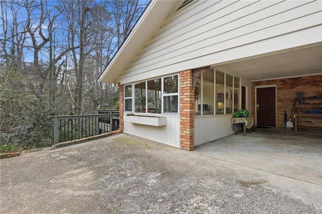 6900 Castleton NW Drive, Atlanta, GA 30328