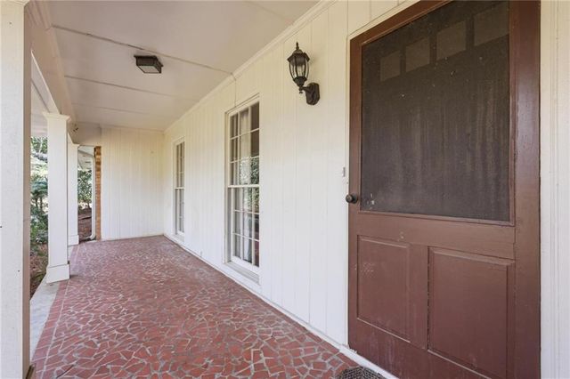 6900 Castleton NW Drive, Atlanta, GA 30328