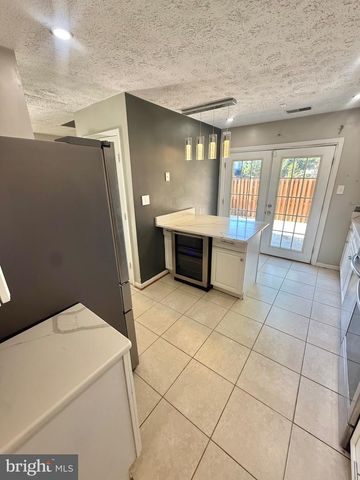 10555 JOYCETON DR, Upper Marlboro, MD 20774