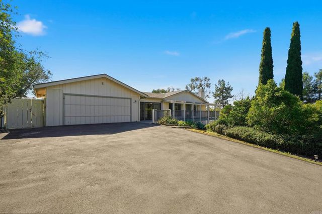 1003 Via Unidos, Fallbrook, CA 92028