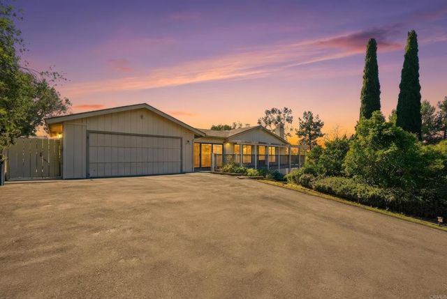 1003 Via Unidos, Fallbrook, CA 92028