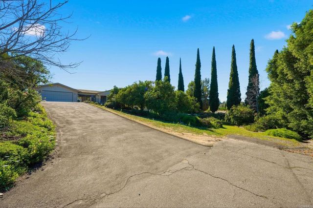 1003 Via Unidos, Fallbrook, CA 92028