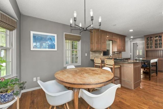 3613 NW Blue Jacket Drive, Lee's Summit, MO 64064