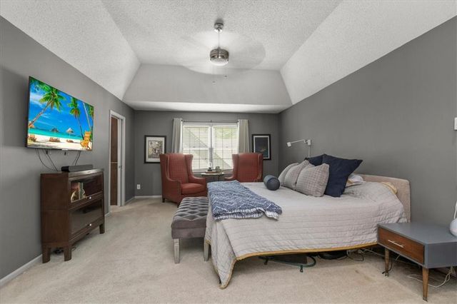 3613 NW Blue Jacket Drive, Lee's Summit, MO 64064