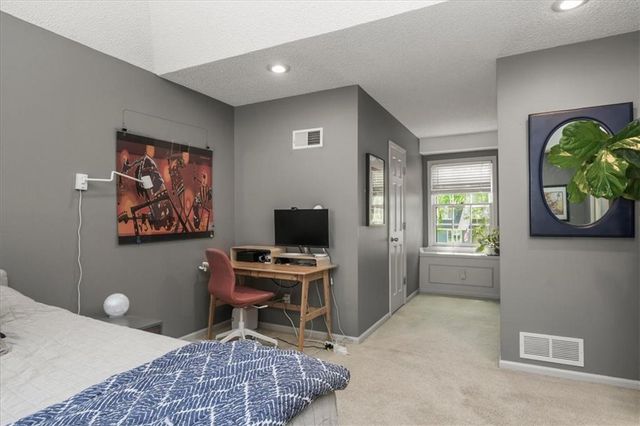 3613 NW Blue Jacket Drive, Lee's Summit, MO 64064