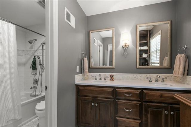 3613 NW Blue Jacket Drive, Lee's Summit, MO 64064