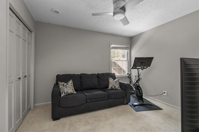 3613 NW Blue Jacket Drive, Lee's Summit, MO 64064