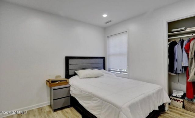 186 Whalepond Road, Oakhurst, NJ 07755