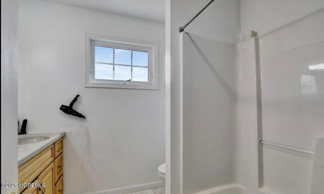 186 Whalepond Road, Oakhurst, NJ 07755