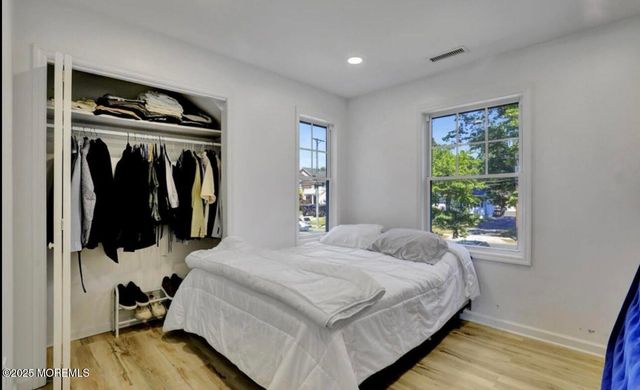 186 Whalepond Road, Oakhurst, NJ 07755