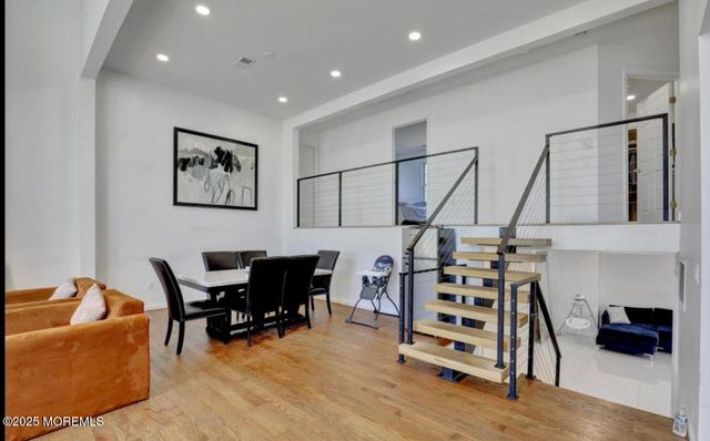 186 Whalepond Road, Oakhurst, NJ 07755