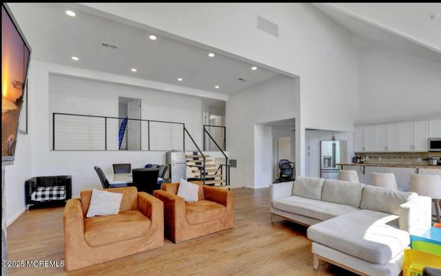 186 Whalepond Road, Oakhurst, NJ 07755