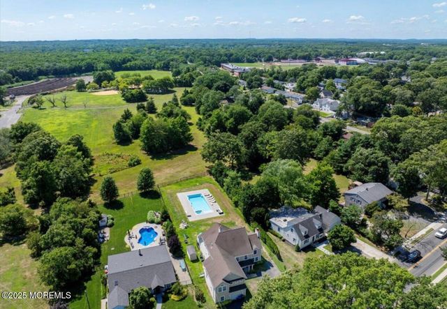 186 Whalepond Road, Oakhurst, NJ 07755