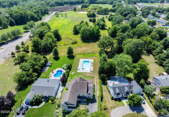 186 Whalepond Road, Oakhurst, NJ 07755