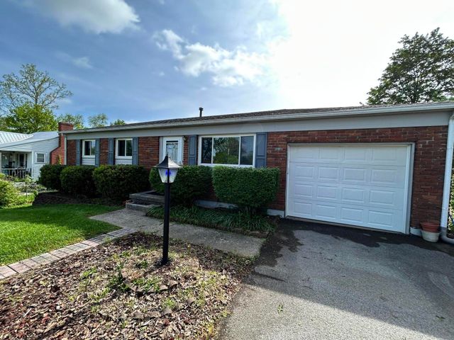 117 Willowcrest Drive, Frankfort, KY 40601