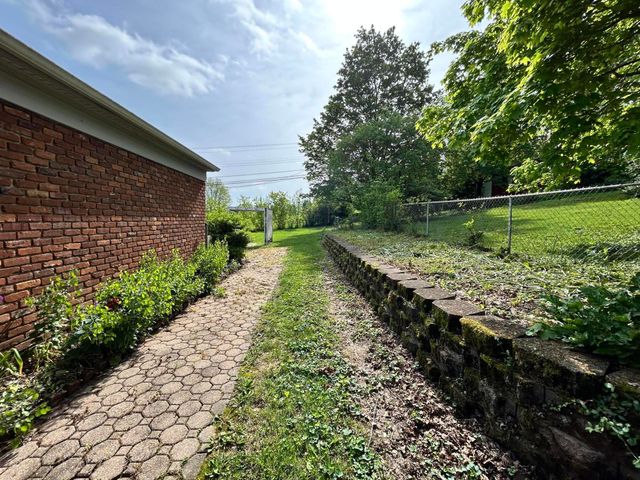117 Willowcrest Drive, Frankfort, KY 40601