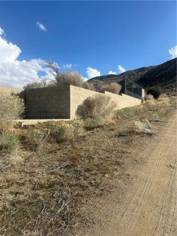 10510 Piute, Littlerock, CA 93543